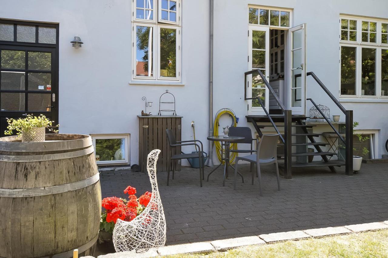 Sweethome Guesthouse Esbjerg Exterior photo